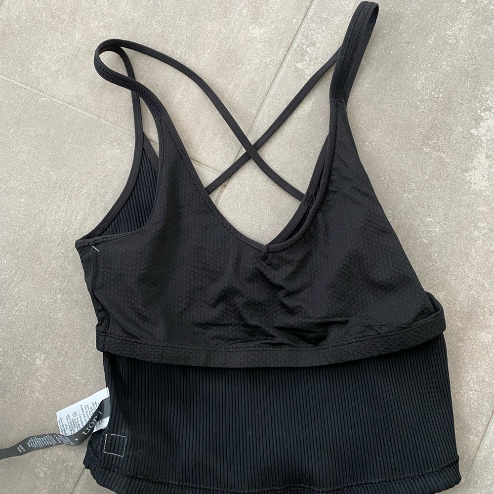 vuori NWOT Ribbed Tank Top M - Picture 7 of 7